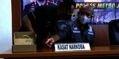 Bukan Bong Sabu Biasa, Barang Bukti Nia Ramadhani-Ardi Bakrie