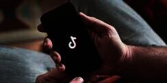 Berkat TikTok, Petani Ini Kantongi Penjualan Delima Rp672 M