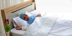 Posisi Bantal Saat Tidur yang Bisa Cegah Sakit Punggung