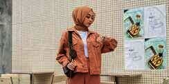 Pilihan Baju Buat Hijabers Saat Mau Vaksinasi ala Selebgram Meirani