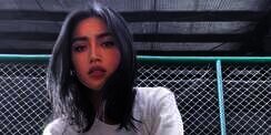Pose Nyender ke Dinding, Ajakan Jessica Iskandar Semangat PPKM Bikin Salfok
