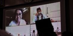 Gubernur Anies Dengar Curhat Nakes Puskesmas, Titip Pesan Ini ke Warga Ibu Kota 