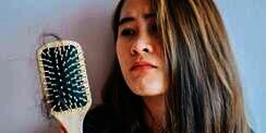 Viral, Cara Cepat Bersihkan Sisir yang Penuh Rambut