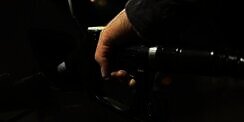 Cerita Apes Peminjam Mobil Terpaksa Kuras Tangki BBM Karena Salah Isi