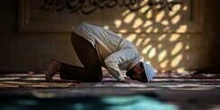 74 Tahfiz dari Indonesia Dibutuhkan untuk Menjadi Imam Masjid di UEA