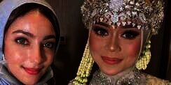 Lesti Kejora Pakai Henna dengan Detail Swarovski
