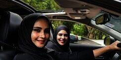 7 Perawatan Mobil yang Bisa Dilakukan di Rumah, Ladies Kamu Bisa!