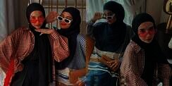 Gaya Retro Zaskia & Shireen Sungkar, Bak The Sister Comeback!