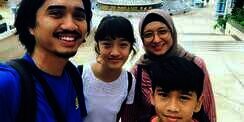 Punya Popularitas Mentereng, 5 Artis Ini Pilih Huni Rumah Sederhana