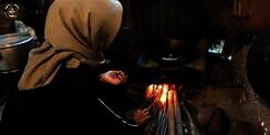 Cantik dan Rajin, Gadis Sunda Ini Bikin Betah Tinggal di Desa