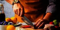 Santoku, Pisau Kesayangan Para Koki yang Wajib Ada di Rumah