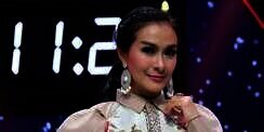 Pamer Kemesraan dengan Suami, Iis Dahlia Digoda Ayu Dewi