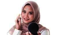 Bukan Merek, Kini Wanita Lebih Utamakan Kandungan dan Kehalalan Makeup