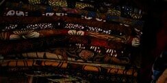 Politisi Kanada Viral karena Pakai Bawahan Batik Saat Rapat Online