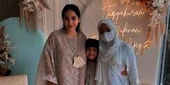 Suapi Pengasuh Rafathar, Nagita Slavina Panen Pujian