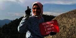 Viral Nenek 74 Tahun Berhasil Mendaki Gunung Hanya 2 jam