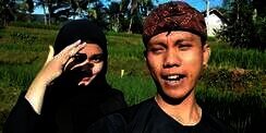 7 Potret Gadis Sunda Cantik Main di Sawah, Parasnya Bikin Pria Terhipnotis!