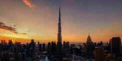 Taruhan Nyawa, Segini Besaran Gaji Tukang Bersih Kaca Burj Khalifa