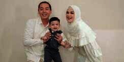 Gaya 'White On White' Cut Meyriska, Tampilannya Jadi Elegan