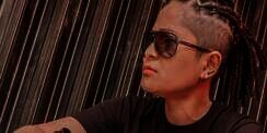 Potret Terbaru Mita The Virgin, Rambutnya Bikin Salfok!