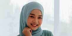 Pilihan Material Hijab Nyaman Saat Cuaca Panas
