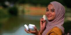 Tutorial Makeup Glowing dan Flawless ala Gadis Thailand