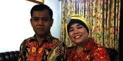 Viral Video Faisal Ziarah ke Makam Bibi dan Vanessa Angel, Nyesek Lihatnya