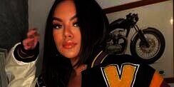 8 Potret Cantik Shafa Harris, Penampilan Hot-nya Bikin Salfok!