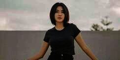 5 Potret Selebgram Rachel Florencia yang Bikin Salfok