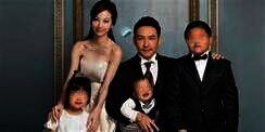 Ingat Model Cantik yang Punya 3 Anak Jelek? Kini Hidupnya Menderita Usai Jadi Korban Hoax, Lihat 9 Potretnya