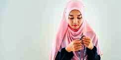 Cara Mandi Wajib Setelah Haid Beserta Doanya, Ketahui Juga Adab Wanita Saat Haid
