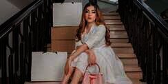 Gaya Tasya Farasya Pakai Dress Ratusan Ribu, Netizen: Tetap Ga Kebeli