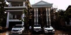 9 Penampakan Rumah Mewah Sekdes Pati yang Viral, Hadiahi Anak 3 Mobil Mewah Seharga Rp3 Miliar