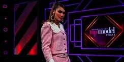 Outfit Pink One Tone ala Luna Maya Capai Rp1 Miliar, Tampil Fashionable Tanpa Banyak Warna
