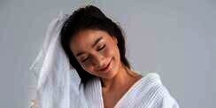 Rambut Sering Rontok? Atasi dengan Cara Ini