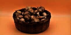 5 Manfaat Black Garlic untuk Kesehatan Beserta Efek Samping yang Perlu Diperhatikan