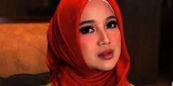 9 Gaya Chacha Frederica yang Kini Jadi Istri Pejabat, Kece Dasteran!