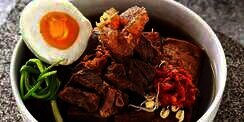 Food Photographer Buka Rahasia Biar Makanan Berkuah Apik di Foto