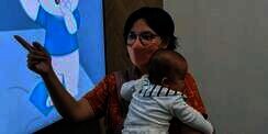 Ibu Inspiratif, Bawa Bayi ke Kantor Namun Kerja Tak Terganggu