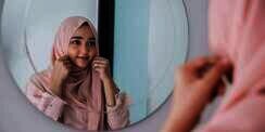 Kulit Juga Bisa Stres, Coba 'Cuti' Pakai Makeup