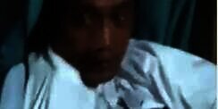 Nasib Apes Maling, Terjebak di Jendela Saat Mau Kabur Karena Ketahuan