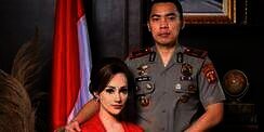 7 Potret Istri Kasat Reskrim Kutai Timur, Paras Cantiknya Bikin Klepek-Klepek!