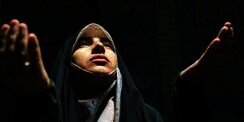 6 Cara Memimpin Doa Syukuran, Beserta Urutan Bacaan Arab, Latin dan Artinya