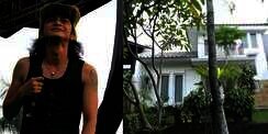 10 Potret Rumah Mewah Andi Rif &lsquo;Sang Rocker Legendaris&rsquo;, Koleksi Sepatunya Bikin Ngeri!