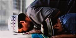 Tata Cara Sholat Tasbih dan Bacaannya, Membaca Kalimat Tasbih di Setiap Gerakan