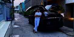 Dari Ojek Payung, Ahmad Sharoni Jadi &lsquo;Crazy Rich&rsquo; Tanjung Priok