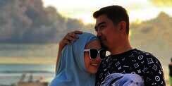 5 Artis Menikah dengan Ustaz, Ada yang Ikuti Jejak Suami Jadi Pendakwah