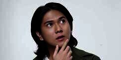 Viral Video Pria Mirip Iqbaal Ramadhan Antre Minyak Goreng, Netizen: Kalau Buka Masker Iqbal Lebaran