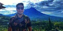 Singgung Toleransi, Arie Untung Pamer Rekaman Suara Teman Artis Lantunkan Azan