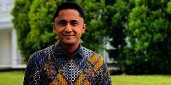 Bawa Bekal Hasil Masakan Sang Istri, Menu Makan Hengky Kurniawan Disorot